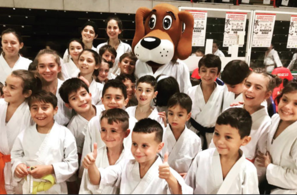 Se 600 piccoli e agguerriti karateka vi sembrano pochi… by Karatedomagazine
